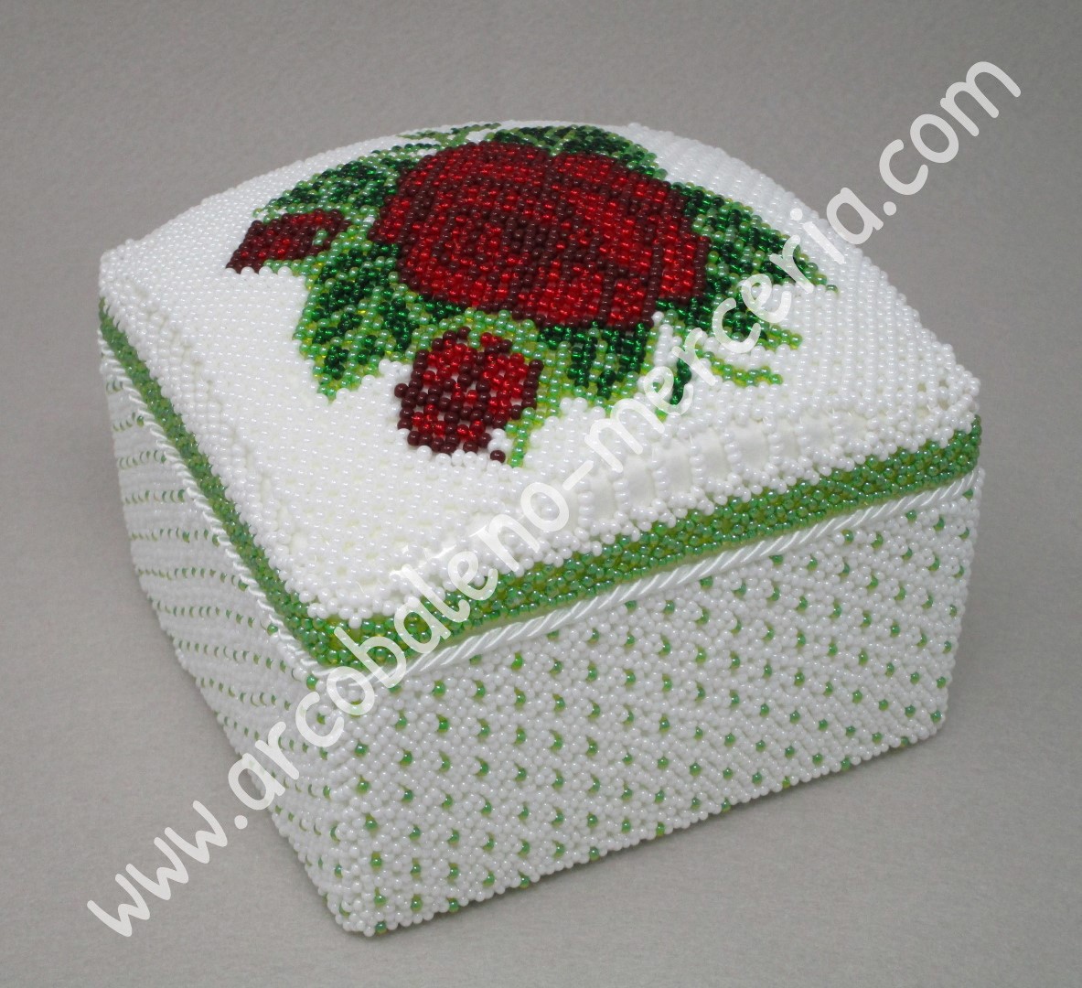519 Scatola con rosa