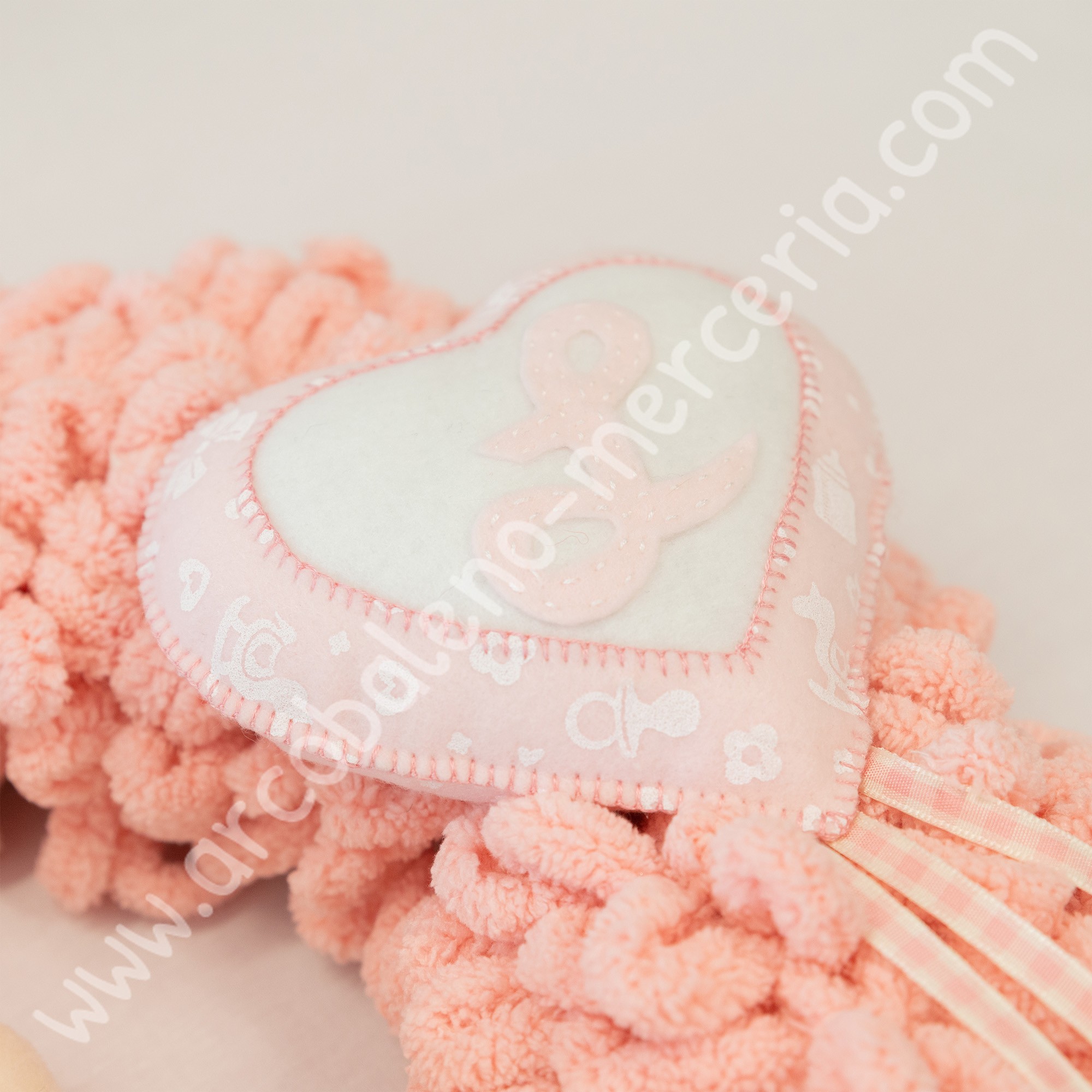 549 Ghirlanda nascita rosa con orsetta