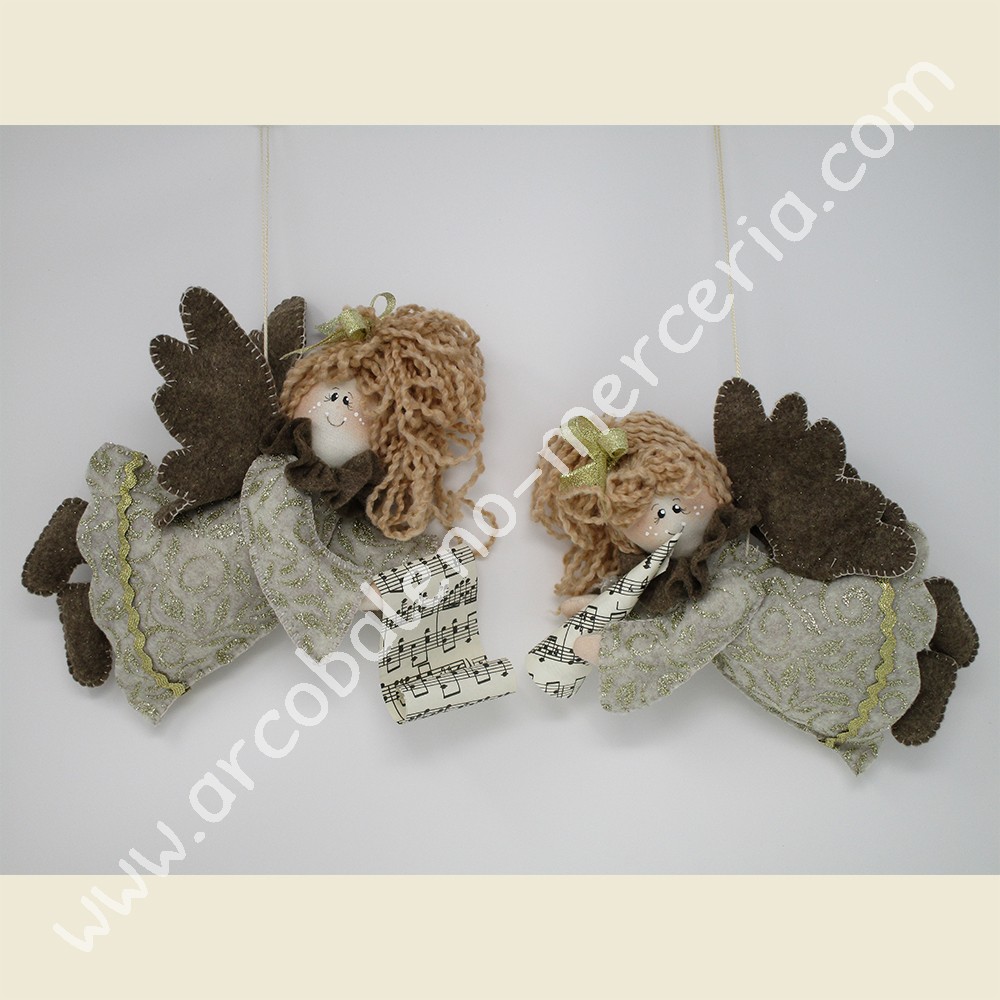 540 Caterina l'angiolina beige