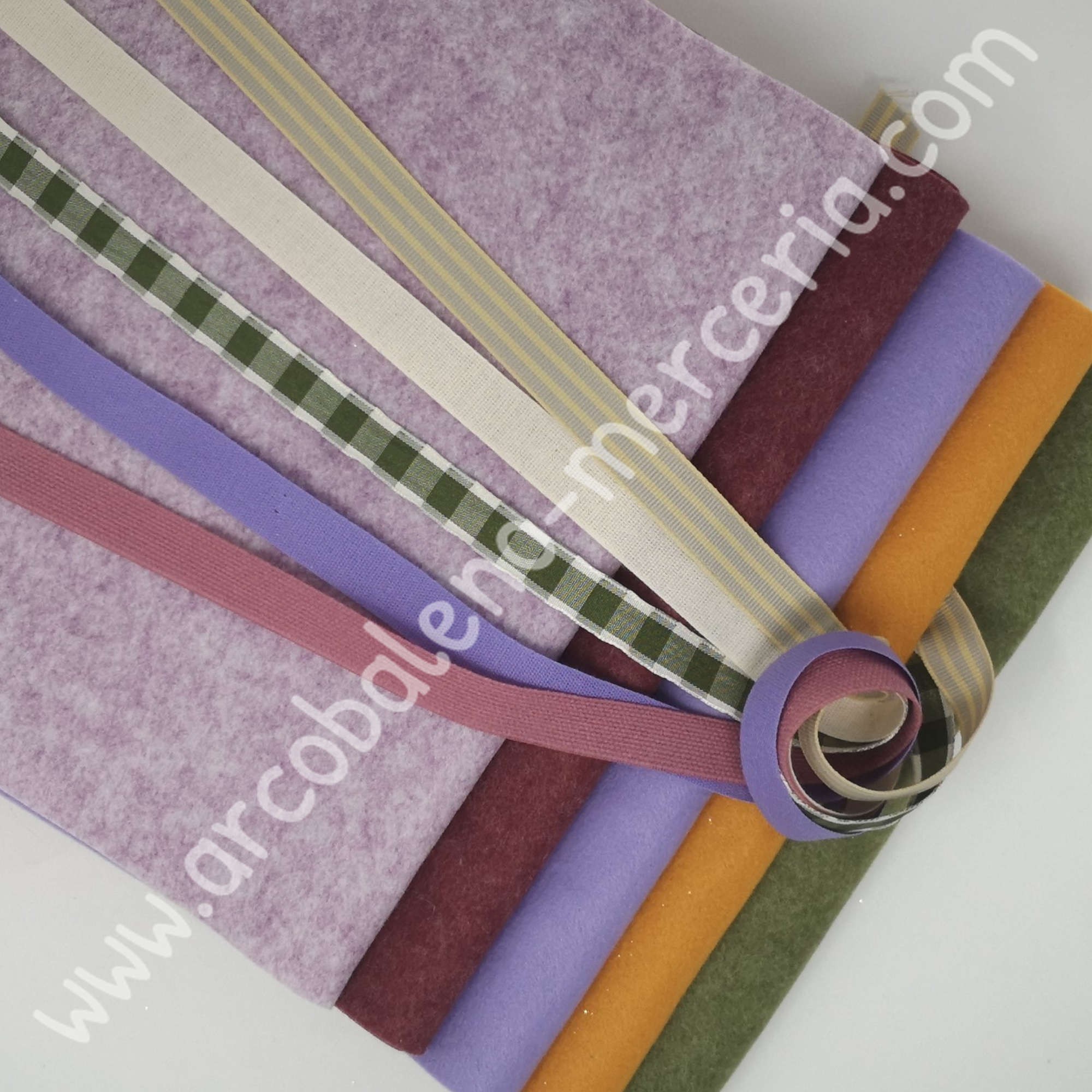 Assortimento pannolenci e nastri primavera
