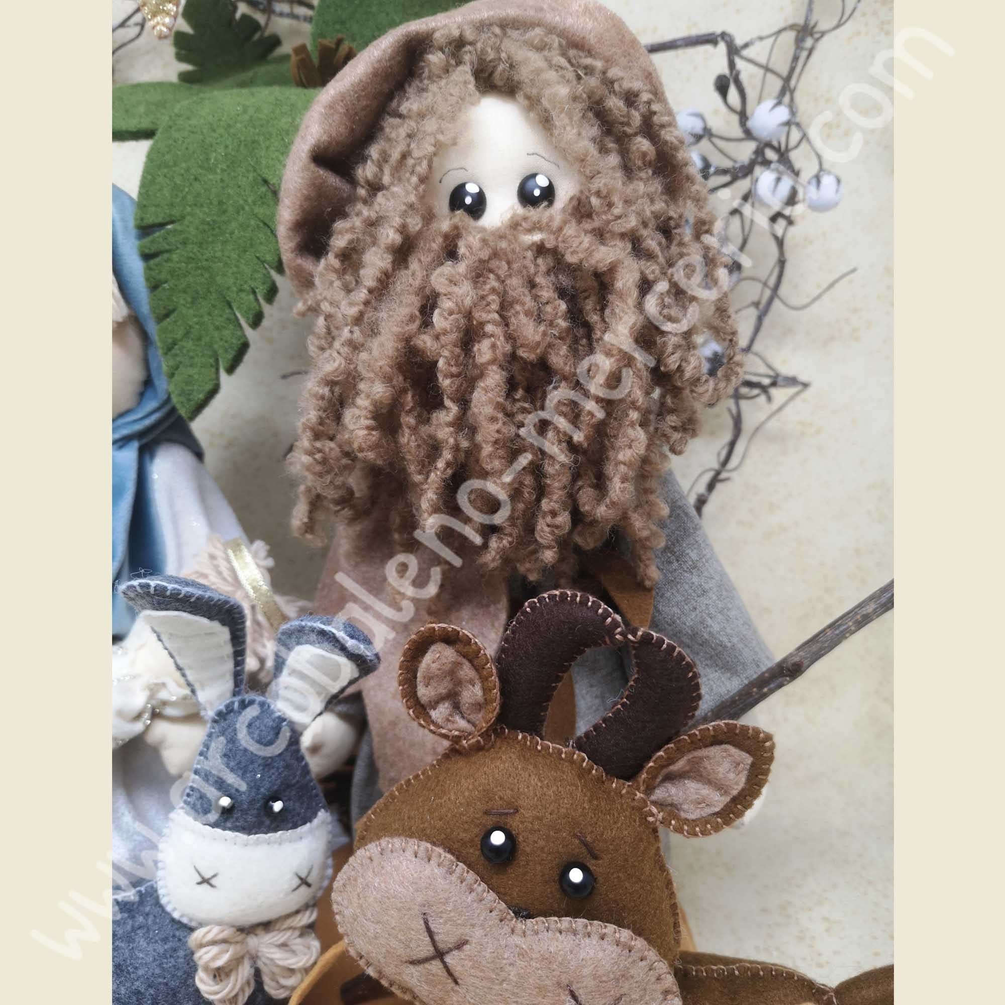 Presepe con bue e asinello