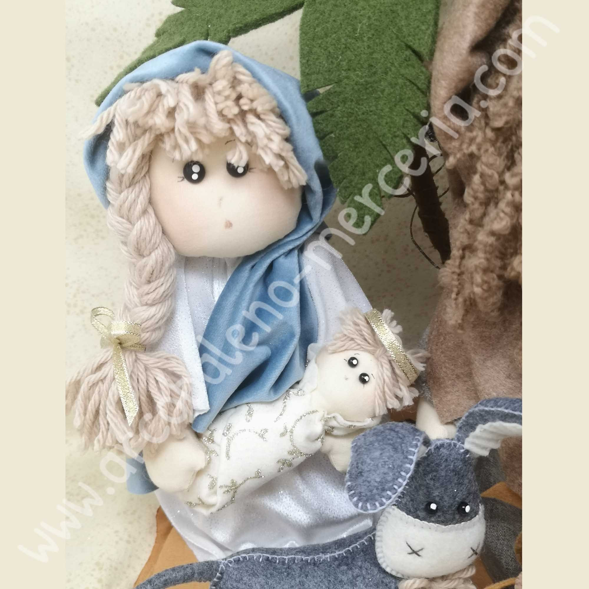 Presepe con bue e asinello