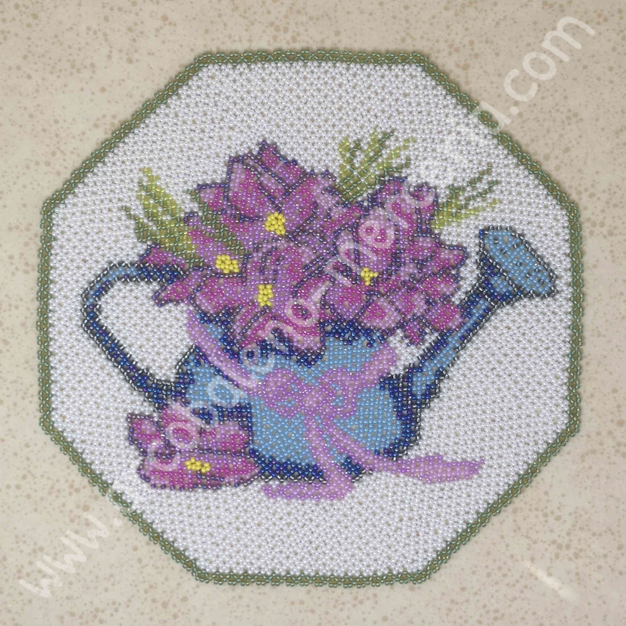 Annaffiatoio fiorito
