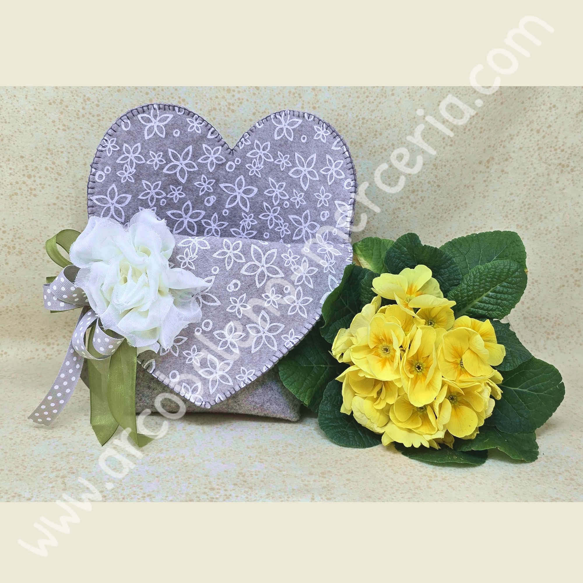 CESTINO A CUORE