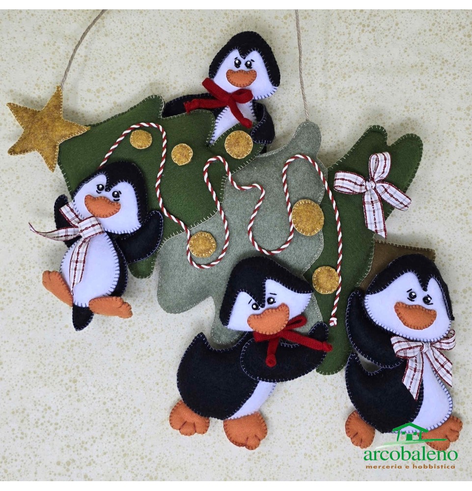NATALE CON LA FAMIGLIA PINGUINELLA