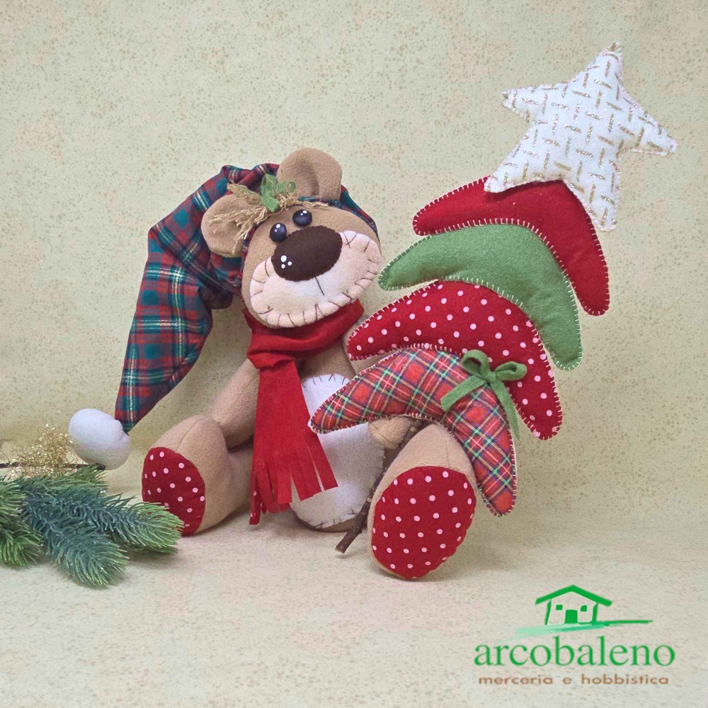 L'ORSETTO BRUNO CON MAGICO ALBERELLO DI NATALE